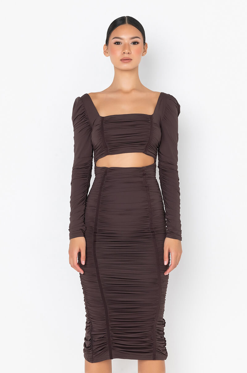 GOT THEM WONDERIN' LONG SLEEVE MIDI RUCHED DRESS