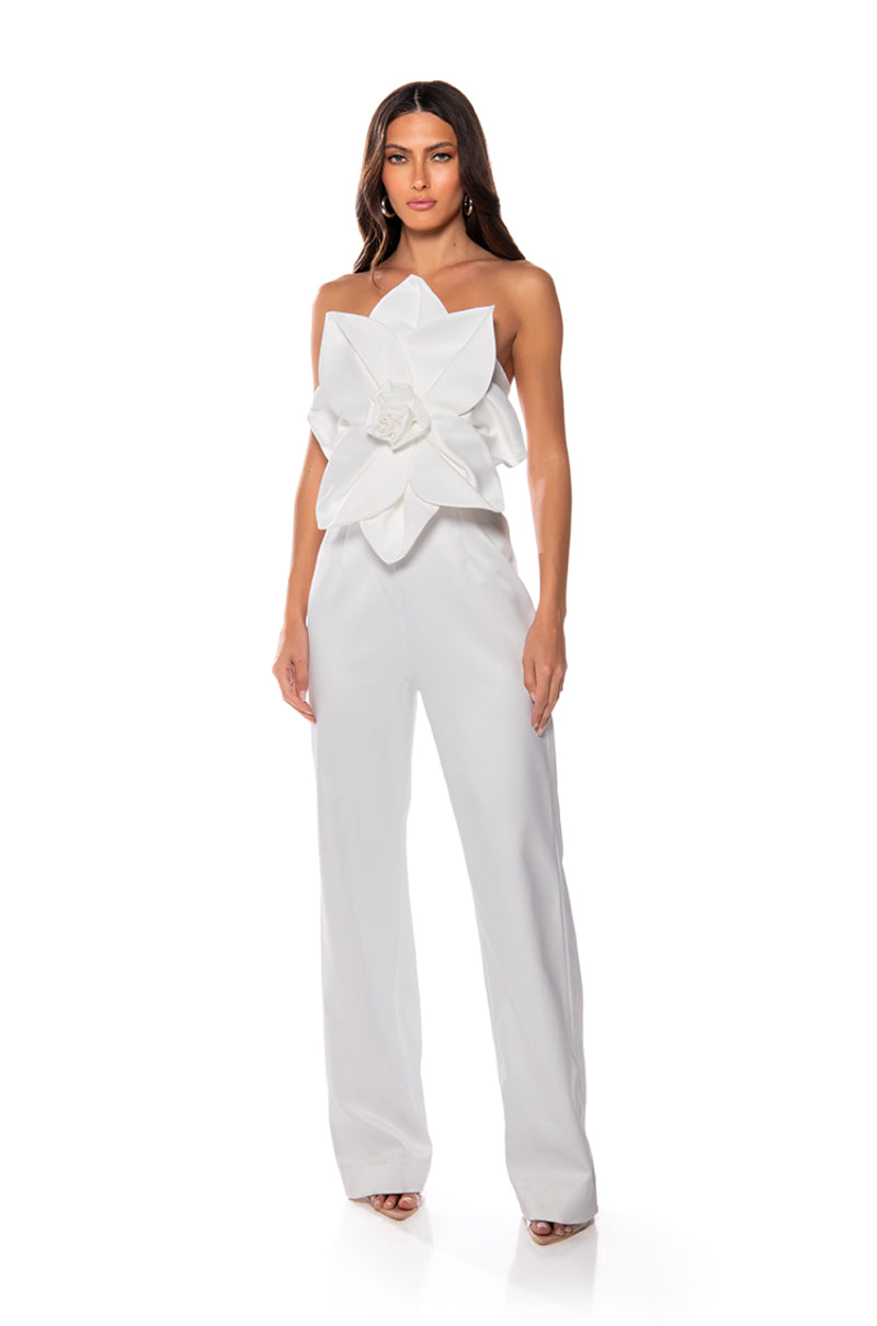 CHERRY BLOSSOM STRAPLESS STATEMENT JUMPSUIT IN WHITE