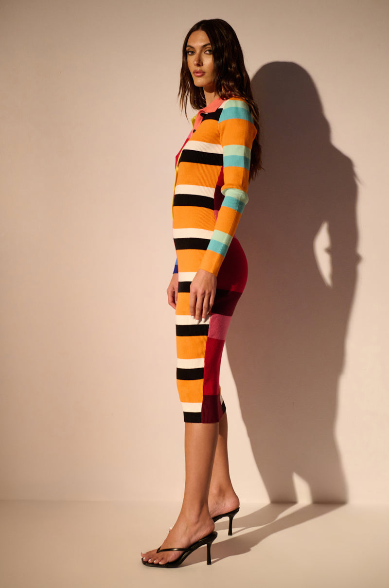 THE MAIN ATTRACTION COLOR BLOCKED MIDI DRESS