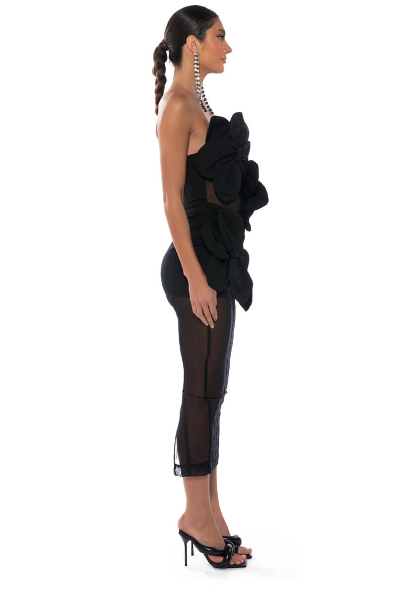 VALENTINA DIMENSIONAL MAXI DRESS