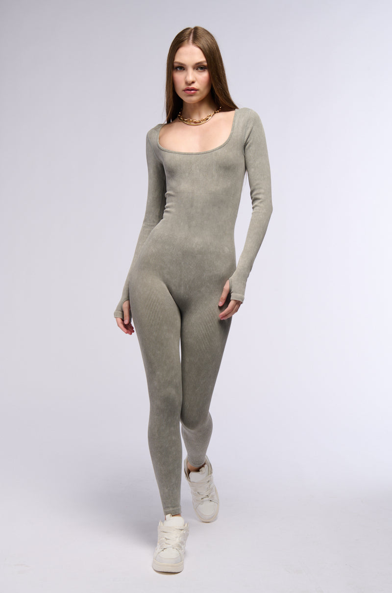 HOT GIRL WALK LONG SLEEVE CATSUIT IN OLIVE