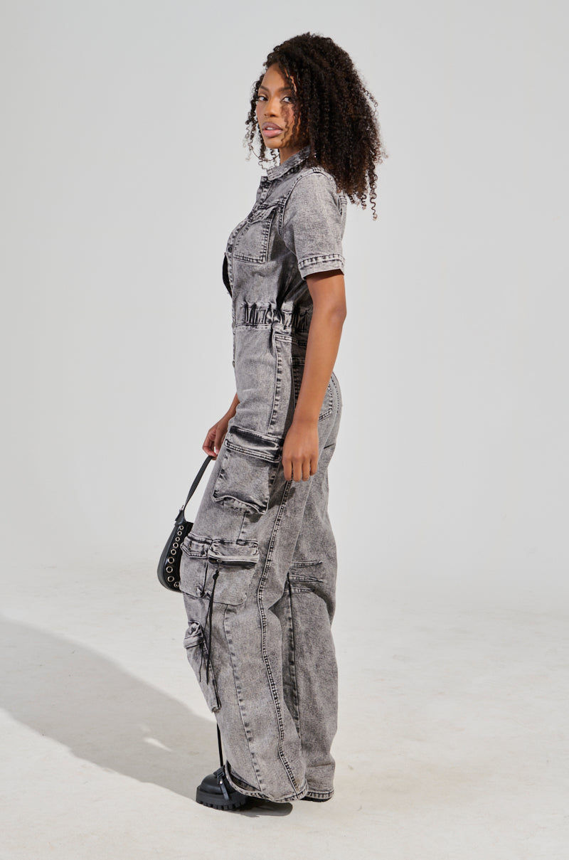 UTILITY CARGO DENIM JUMPSUIT IN GREY