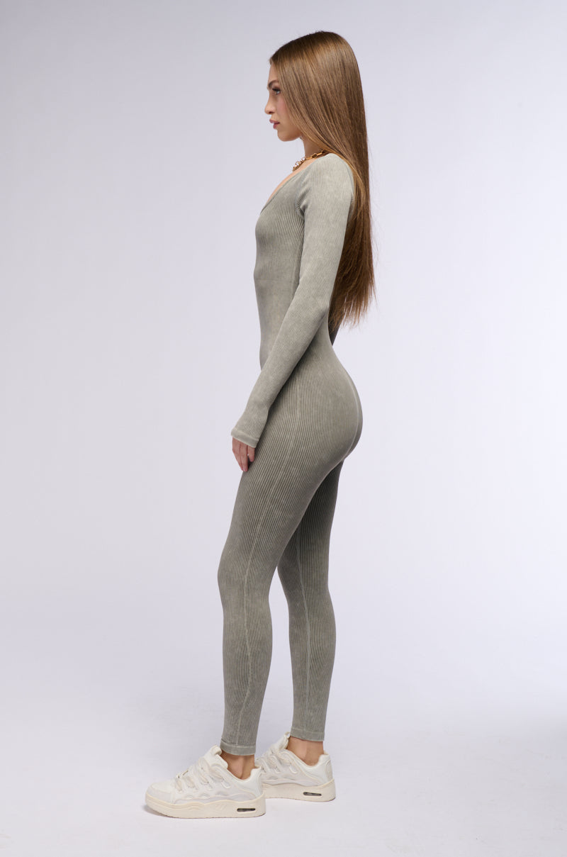 HOT GIRL WALK LONG SLEEVE CATSUIT IN OLIVE