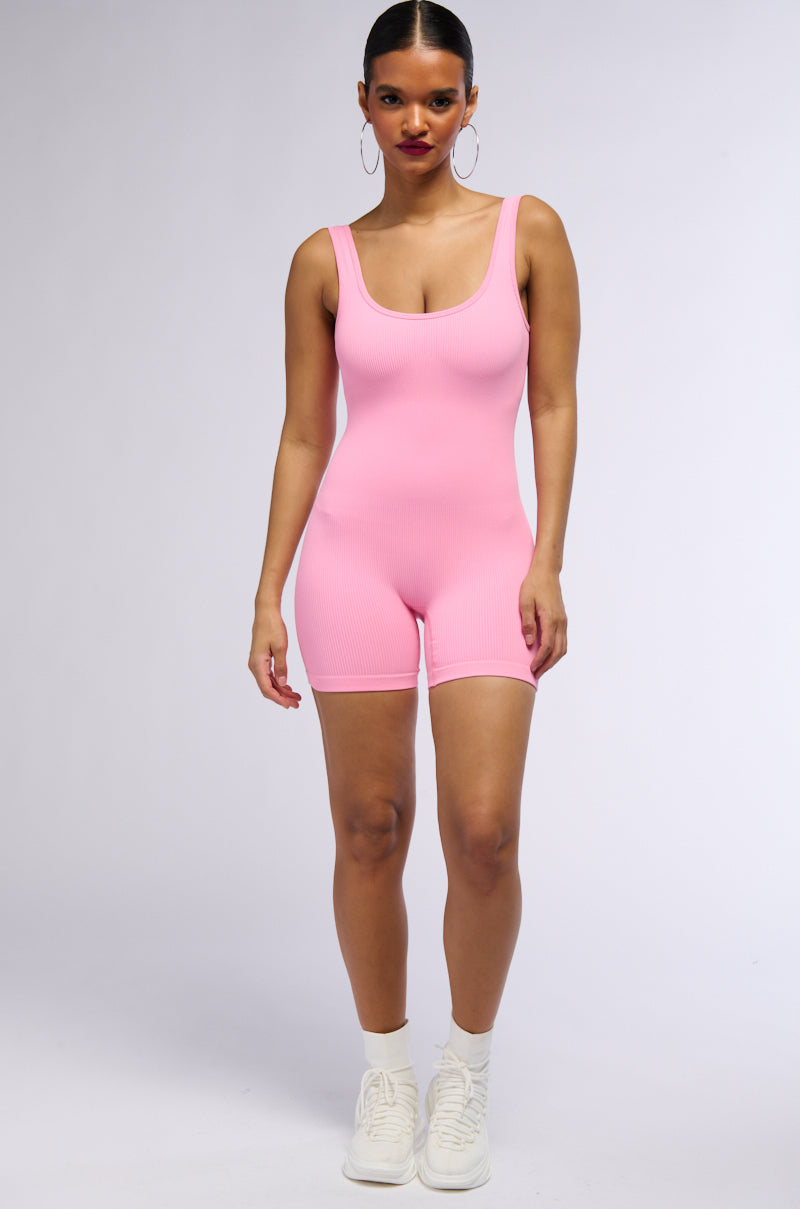 HOT GIRL WALK SLEEVELESS ROMPER IN LIGHT PINK